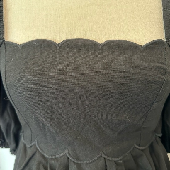 Zimmerman Mae Cut Out Linen Puff Sleeve Mini Dress Black Scalloped NWOT SZ 6 - Picture 4 of 12